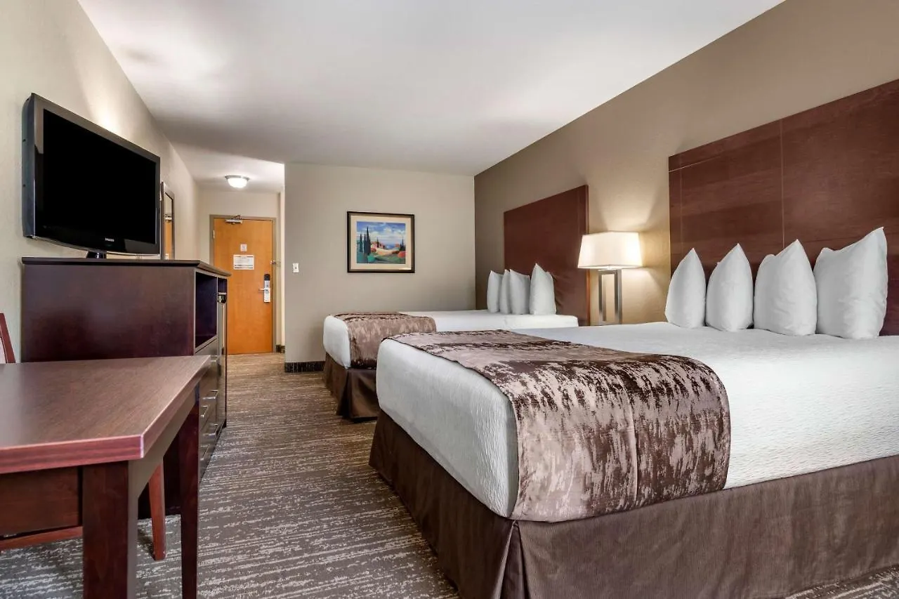 Best Western Plus Pembina Inn & Suites Winnipeg Hotel