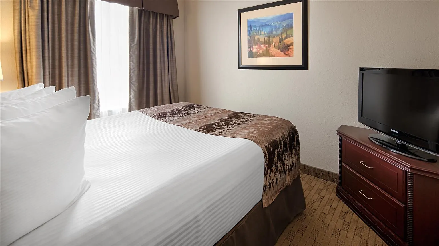 Best Western Plus Pembina Inn & Suites Winnipeg 3*,