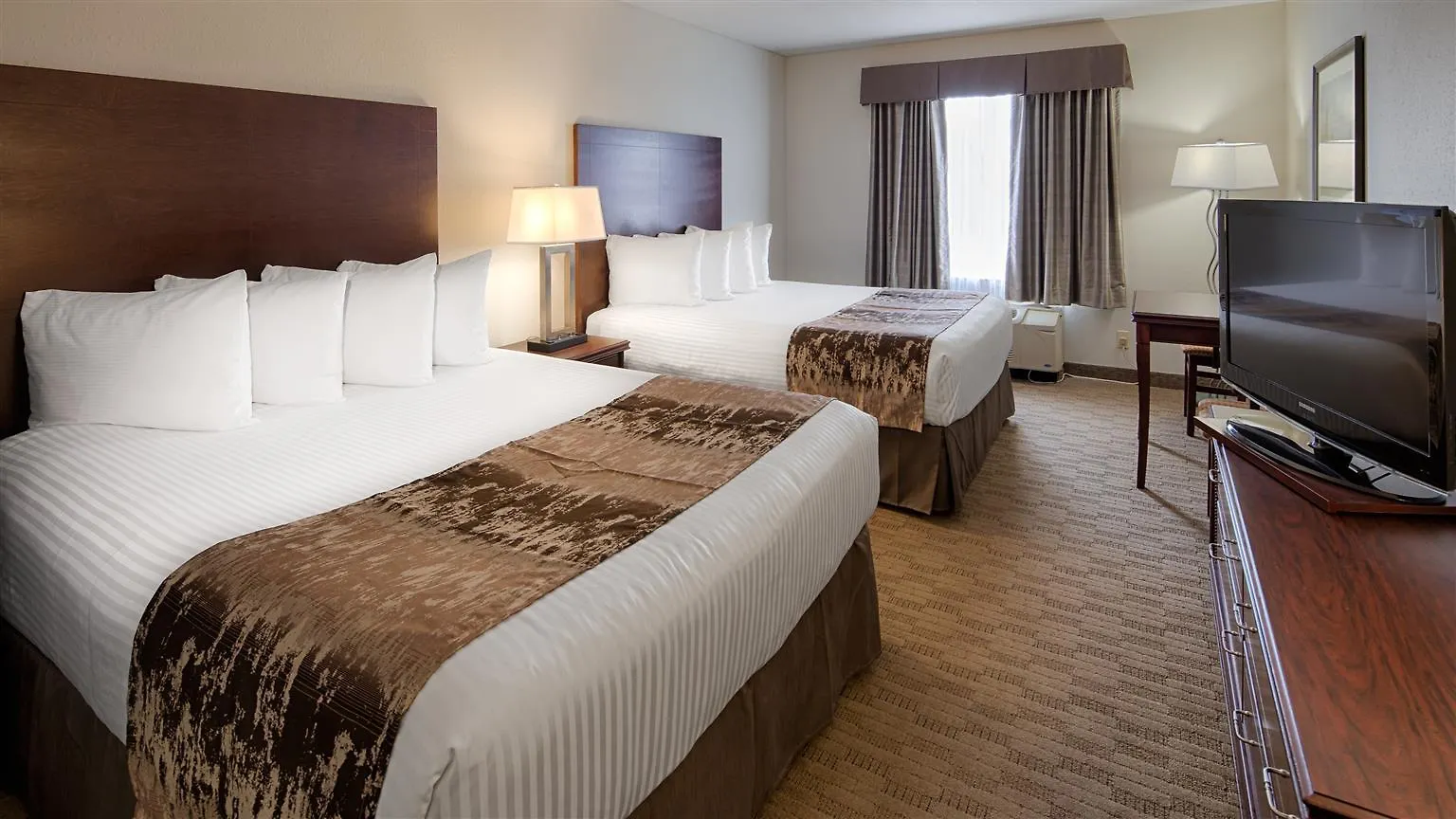 Best Western Plus Pembina Inn & Suites Winnipeg Hotel